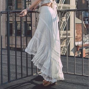 💞UFT/Sale Spell Boho Bella skirt💞